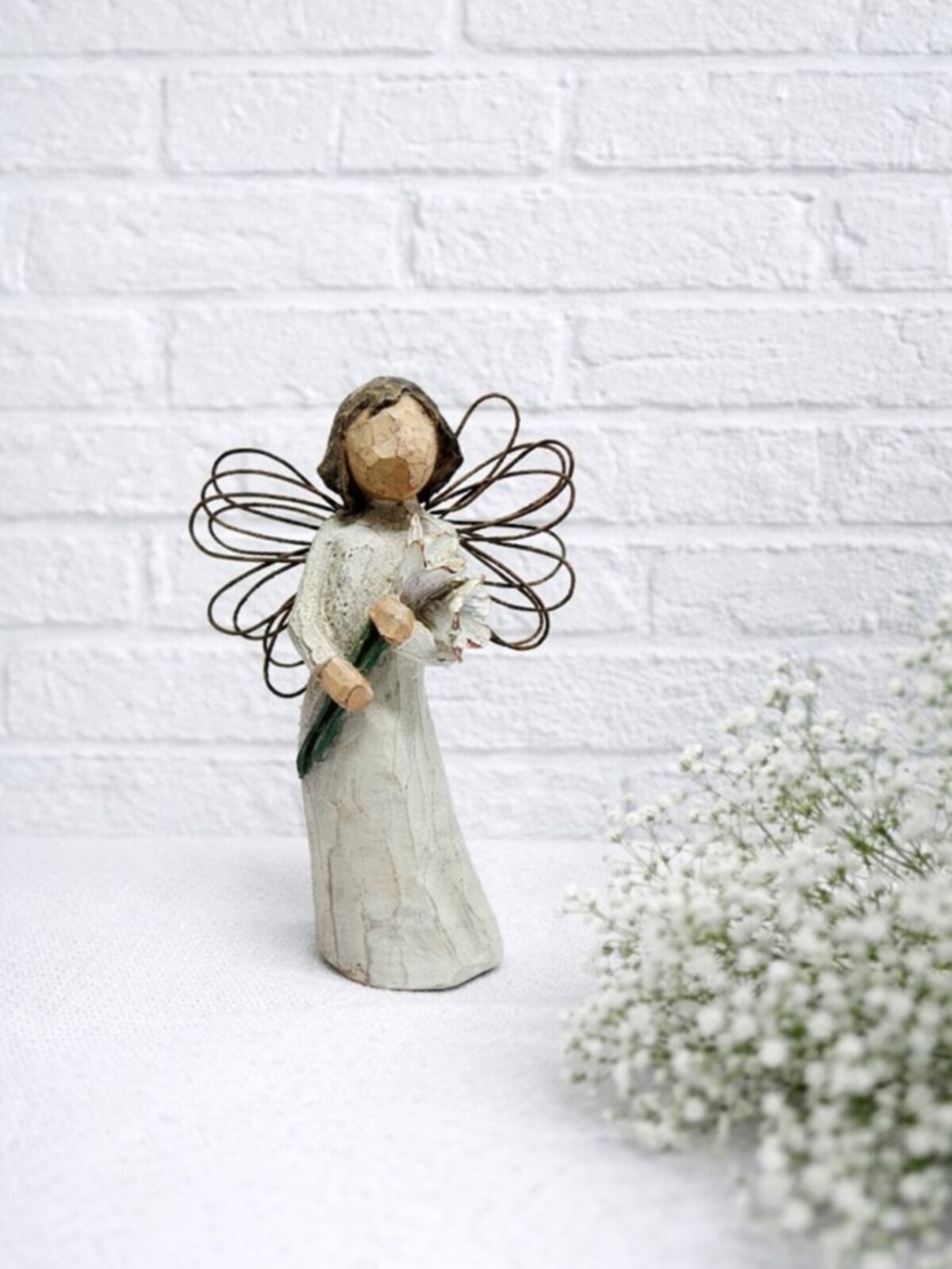 Willow Tree Angel of Beauty Figurine Susan Lordi Artist 2000